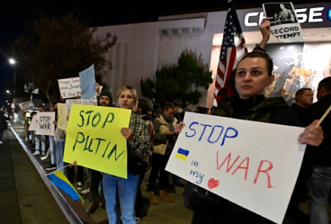 A large anti-war protest on Ventura Blvd.