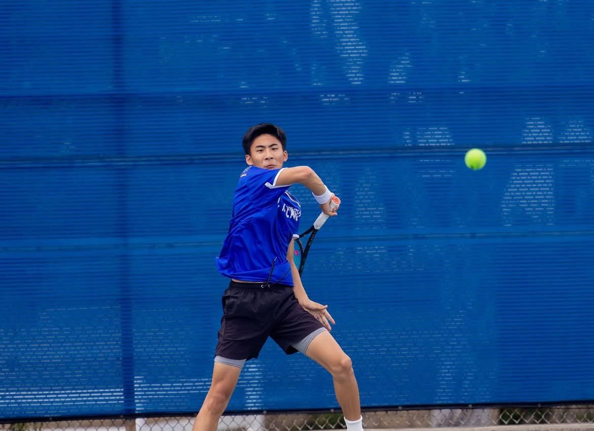 Davis Kim in an intense rally